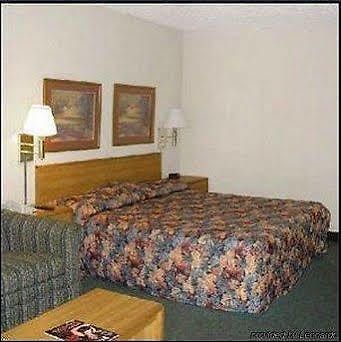 Atlanta Hotel Розуэлл Экстерьер фото