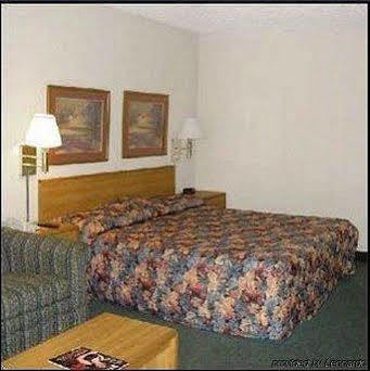 Atlanta Hotel Розуэлл Экстерьер фото
